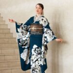 モダンアートなバラをまとう