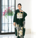 少し大人の気品を着こなして